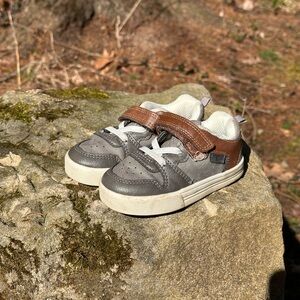 OshKosh B'gosh Gray and Brown Kids Sneakers